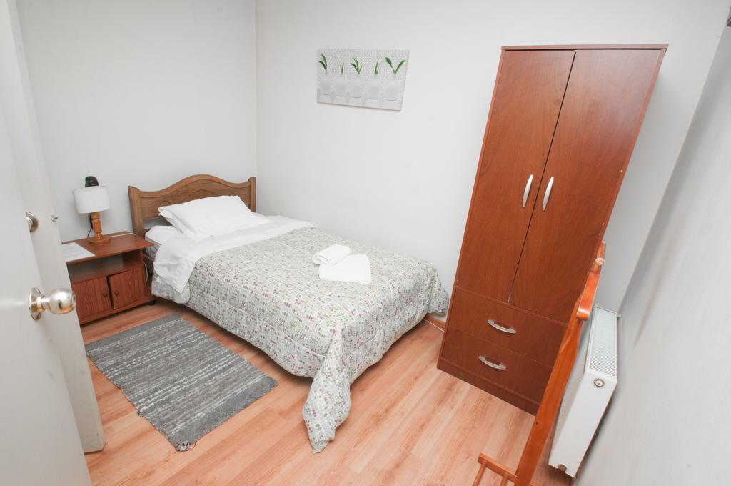 Hostal Y Departamentos Alcala Temuco Ruang foto