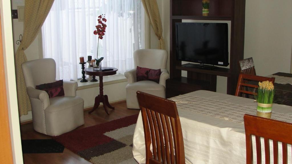Hostal Y Departamentos Alcala Temuco Bagian luar foto